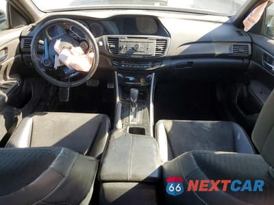 Zdjęcie 8 z 12 samochodu: 2017 HONDA ACCORD SPORT VIN:1HGCR2F56HA072362 - miniatura