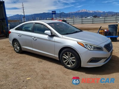 Czwarte zdjęcie samochodu z boku: 2015 HYUNDAI SONATA ECO VIN:5NPE24AA5FH159252 - miniatura