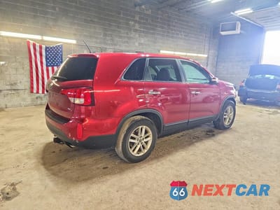 Trzecie zdjęcie samochodu z tyłu: 2014 KIA SORENTO LX VIN:5XYKT3A66EG496315 - miniatura