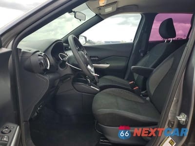 Zdjęcie 7 z 13 samochodu: 2018 NISSAN KICKS SV VIN:3N1CP5CU2JL535441 - miniatura