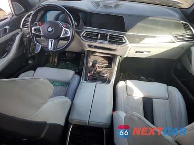 Zdjęcie 8 z 12 samochodu: 2021 BMW X5 M VIN:5YMJU0C06M9F60556 - miniatura