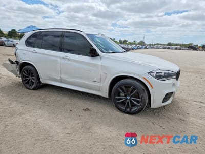 Czwarte zdjęcie samochodu z boku: 2018 BMW X5 XDRIVE50I VIN:5UXKR6C53JL080269 - miniatura