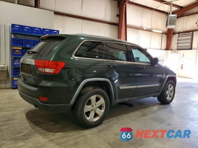 Trzecie zdjęcie samochodu z tyłu: 2011 JEEP GRAND CHEROKEE LAREDO VIN:1J4RS4GG5BC545134 - miniatura