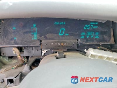 Zdjęcie 9 z 12 samochodu: 1997 LINCOLN TOWN CAR EXECUTIVE VIN:1LNLM81W5VY742868 - miniatura
