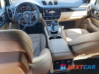 Zdjęcie 8 z 12 samochodu: 2019 PORSCHE CAYENNE VIN:WP1AA2AYXKDA07016 - miniatura