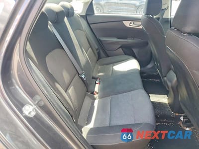 Zdjęcie 10 z 12 samochodu: 2023 KIA FORTE LX VIN:3KPF24AD6PE677987 - miniatura