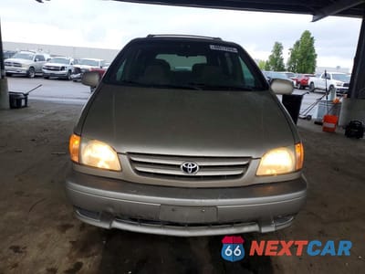 Piąte zdjęcie samochodu w środku: 2002 TOYOTA SIENNA VIN:4T3ZF13C22U481739 - miniatura