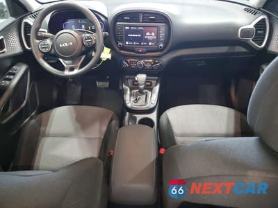 Zdjęcie 8 z 11 samochodu: 2025 KIA SOUL LX VIN:KNDJ23AU1S7257535 - miniatura