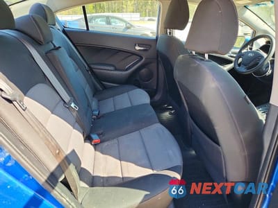Zdjęcie 10 z 13 samochodu: 2015 KIA FORTE LX VIN:KNAFX4A62F5354885 - miniatura