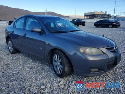 Czwarte zdjęcie samochodu z boku: 2008 MAZDA 3 S VIN:JM1BK323381782599 - miniatura