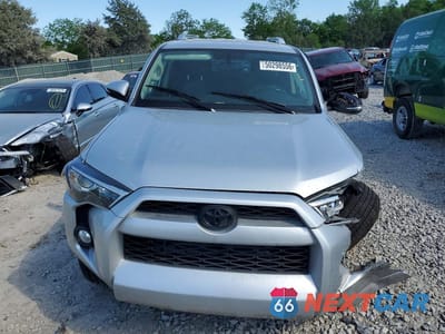 Piąte zdjęcie samochodu w środku: 2016 TOYOTA 4RUNNER SR5 PREMIUM VIN:JTEBU5JR2G5312479 - miniatura