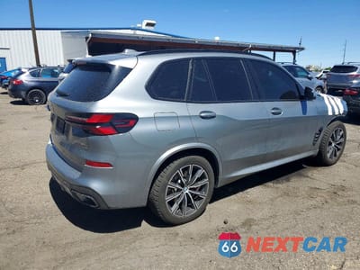Trzecie zdjęcie samochodu z tyłu: 2024 BMW X5 XDRIVE40I VIN:5UX23EU0XR9V75947 - miniatura