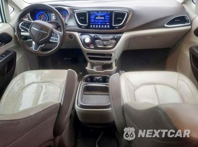 Zdjęcie 8 z 13 samochodu: 2017 CHRYSLER PACIFICA TOURING L VIN:2C4RC1BG4HR507905 - miniatura