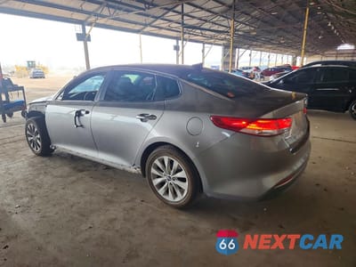 Drugie zdjęcie samochodu z przodu: 2016 KIA OPTIMA EX VIN:5XXGU4L39GG058553 - miniatura