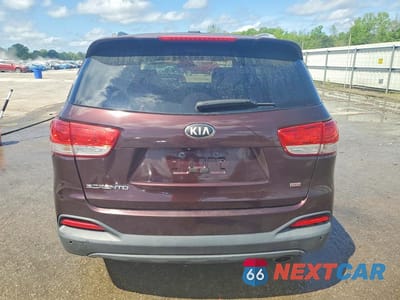 Zdjęcie 6 z 13 samochodu: 2016 KIA SORENTO LX VIN:5XYPG4A3XGG027043 - miniatura