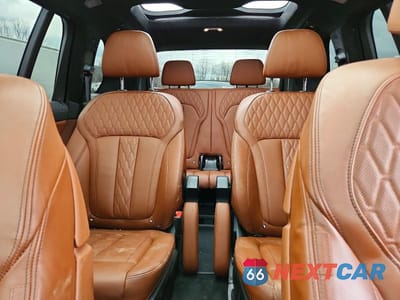 Zdjęcie 10 z 13 samochodu: 2024 BMW X7 M60I VIN:5UX33EM08R9U31933 - miniatura