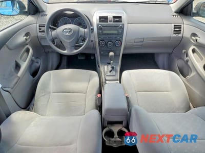 Zdjęcie 8 z 11 samochodu: 2009 TOYOTA COROLLA BASE VIN:1NXBU40E79Z055210 - miniatura