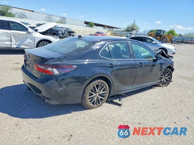 Trzecie zdjęcie samochodu z tyłu: 2024 TOYOTA CAMRY SE VIN:4T1G11AKXRU855632 - miniatura