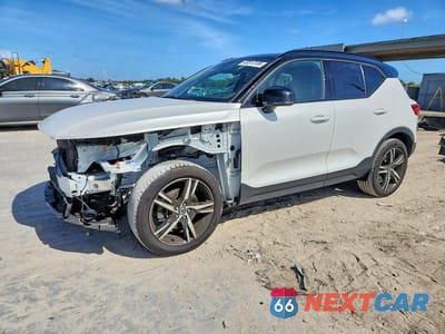 2021 VOLVO XC40 T4 R-DESIGN YV4AC2HM4M2491372 - główne zdjęcie licytacji z USA - miniatura