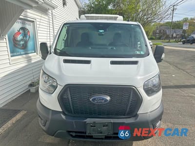Piąte zdjęcie samochodu w środku: 2023 FORD TRANSIT T-150 VIN:1FTYE1Y89PKB31219 - miniatura