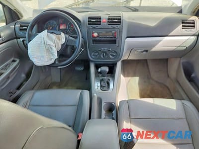 Zdjęcie 8 z 12 samochodu: 2006 VOLKSWAGEN JETTA 2.5 OPTION PACKAGE 1 VIN:3VWSF71KX6M696319 - miniatura