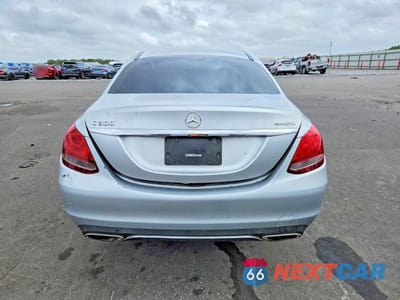 Zdjęcie 6 z 11 samochodu: 2015 MERCEDES-BENZ C 300 4MATIC VIN:55SWF4KB3FU030312 - miniatura