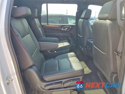 Zdjęcie 11 z 13 samochodu: 2022 CHEVROLET SUBURBAN K1500 RST VIN:1GNSKEKL1NR201844 - miniatura