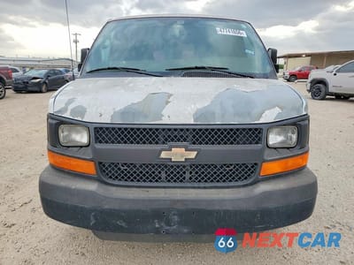 Piąte zdjęcie samochodu w środku: 2012 CHEVROLET EXPRESS G3500 UTILITY / SERVICE VAN VIN:1GCZGTBG7C1175522 - miniatura