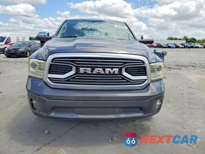 Piąte zdjęcie samochodu w środku: 2016 RAM 1500 LARAMIE VIN:1C6RR7NM3GS115604 - miniatura