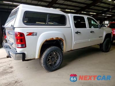 Trzecie zdjęcie samochodu z tyłu: 2013 GMC SIERRA K1500 SLE VIN:3GTP2VE79DG283883 - miniatura