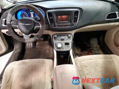 Zdjęcie 8 z 12 samochodu: 2015 CHRYSLER 200 LIMITED VIN:1C3CCCAB4FN679437 - miniatura