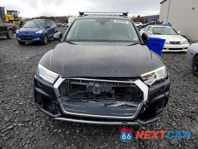 Piąte zdjęcie samochodu w środku: 2020 AUDI Q5 PREMIUM VIN:WA1ANAFY2L2026983 - miniatura