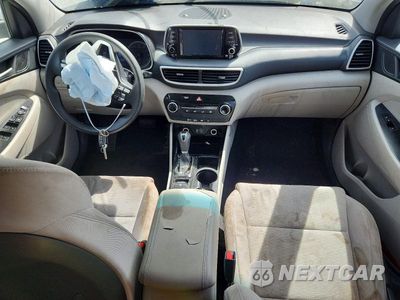 Zdjęcie 8 z 13 samochodu: 2019 HYUNDAI TUCSON SE VIN:KM8J23A47KU886018 - miniatura