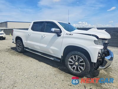 Czwarte zdjęcie samochodu z boku: 2020 CHEVROLET SILVERADO K1500 LT VIN:3GCUYDED0LG148307 - miniatura