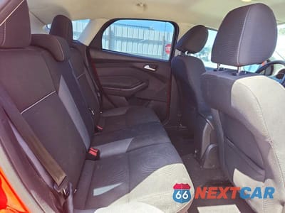 Zdjęcie 10 z 11 samochodu: 2014 FORD FOCUS SE VIN:1FADP3K23EL391704 - miniatura