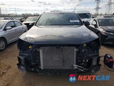 Piąte zdjęcie samochodu w środku: 2023 AUDI Q7 PREMIUM PLUS VIN:WA1LXBF78PD000785 - miniatura
