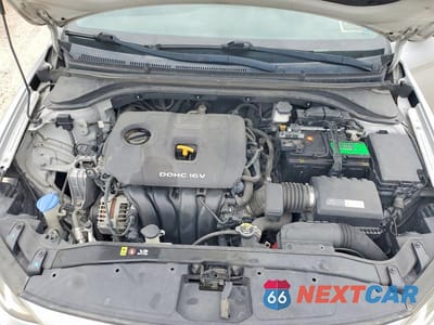 Zdjęcie 11 z 12 samochodu: 2017 HYUNDAI ELANTRA SE VIN:KMHD84LF8HU223968 - miniatura