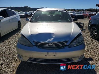 Piąte zdjęcie samochodu w środku: 2006 TOYOTA CAMRY LE V6 VIN:JTDBF32K860170882 - miniatura