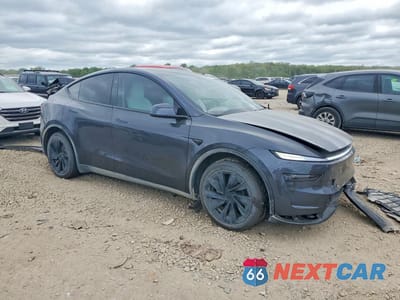 Czwarte zdjęcie samochodu z boku: 2026 TESLA MODEL Y VIN:7SAYGDEE9TA382240 - miniatura