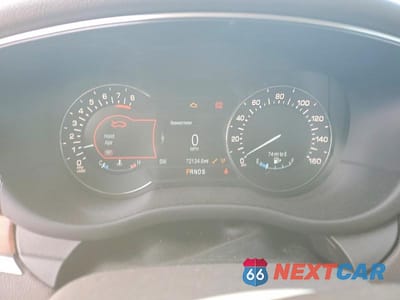 Zdjęcie 9 z 12 samochodu: 2017 LINCOLN MKC SELECT VIN:5LMCJ2C90HUL52539 - miniatura