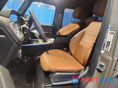 Zdjęcie 7 z 13 samochodu: 2025 MERCEDES-BENZ G 580E VIN:W1NWM0AB9SX039056 - miniatura