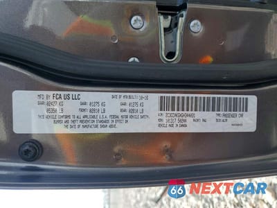 Zdjęcie 12 z 12 samochodu: 2016 CHRYSLER 300 VIN:2C3CCAKGXGH344031 - miniatura