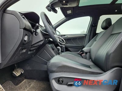 Zdjęcie 7 z 13 samochodu: 2023 VOLKSWAGEN TIGUAN SE R-LINE BLACK VIN:3VVCB7AX7PM091952 - miniatura