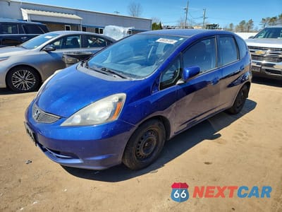 2013 HONDA FIT JHMGE8H33DC017438 - główne zdjęcie licytacji z USA - miniatura
