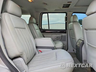 Zdjęcie 11 z 14 samochodu: 2004 LINCOLN AVIATOR VIN:5LMEU88H04ZJ38814 - miniatura