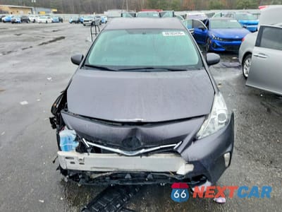 Piąte zdjęcie samochodu w środku: 2014 TOYOTA PRIUS V TWO VIN:JTDZN3EU2EJ001819 - miniatura