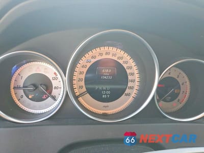 Zdjęcie 9 z 12 samochodu: 2013 MERCEDES-BENZ C 250 VIN:WDDGF4HB1DR273790 - miniatura