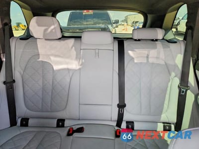Zdjęcie 10 z 13 samochodu: 2025 BMW X5 XDRIVE40I VIN:5UX23EU01S9W48130 - miniatura