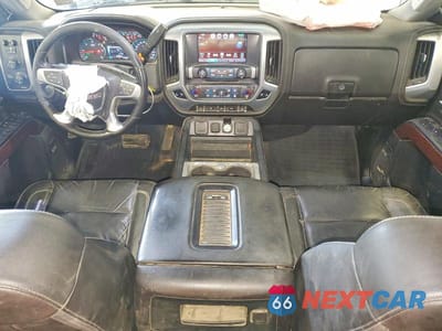 Zdjęcie 8 z 12 samochodu: 2019 GMC SIERRA K2500 SLT VIN:1GT12REG8KF262342 - miniatura