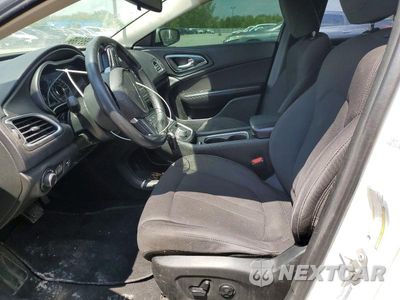 Zdjęcie 7 z 12 samochodu: 2015 CHRYSLER 200 LIMITED VIN:1C3CCCAB1FN604369 - miniatura